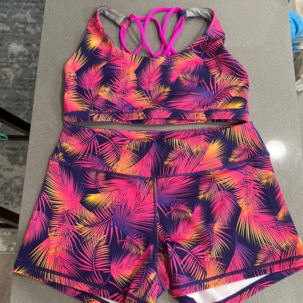Born Primitive Double Take Booty Shorts with matching Vitality Sports Bra. M